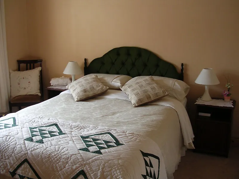 Ardfield Hotel Ballinhassig